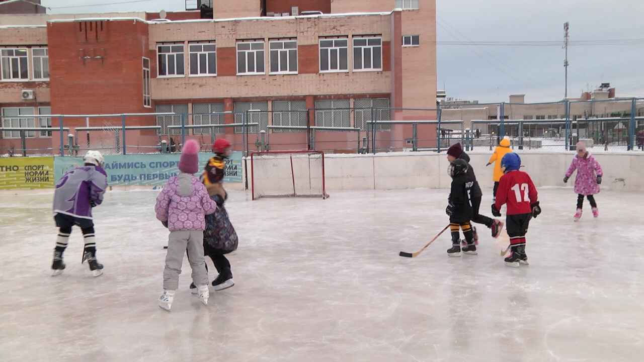 Крытый каток в тосно. Каток в Тосно. Каток в Тосно Ижорская улица. , Город Тосно, каток.