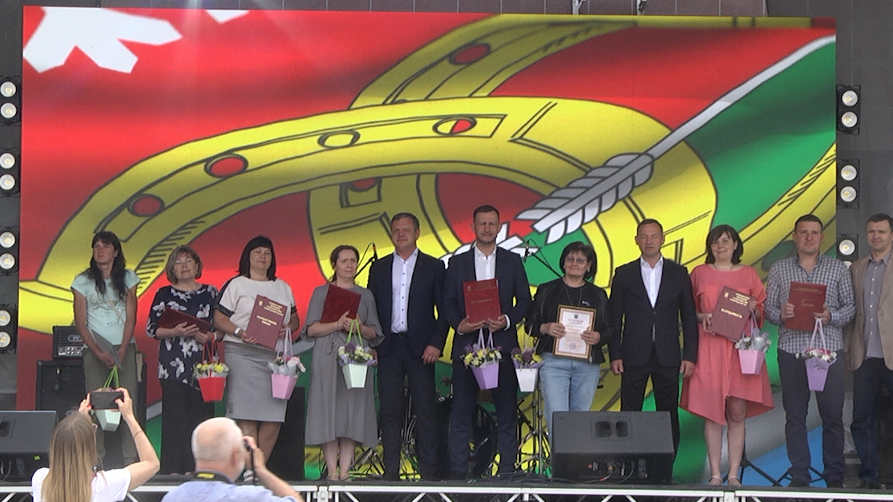 день генпрокуратуры рф. радио тосно плюс ведущие. тосненский район пед совет 2022. тосно тв 58 канал новости сегодня.