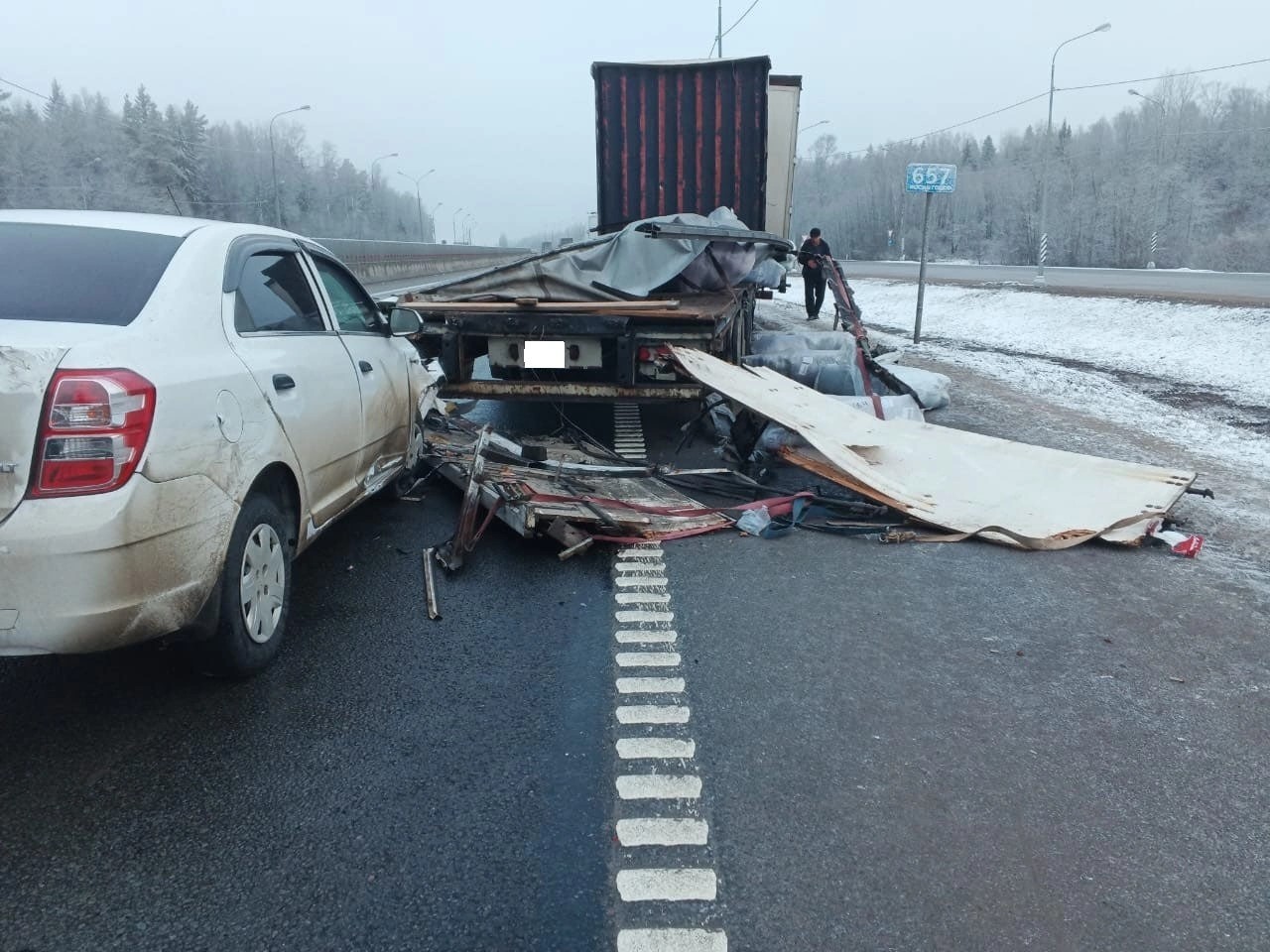 Не надо мчаться. На трассе М-10 около Новолисино произошла массовая авария  - Тосно-ТВ